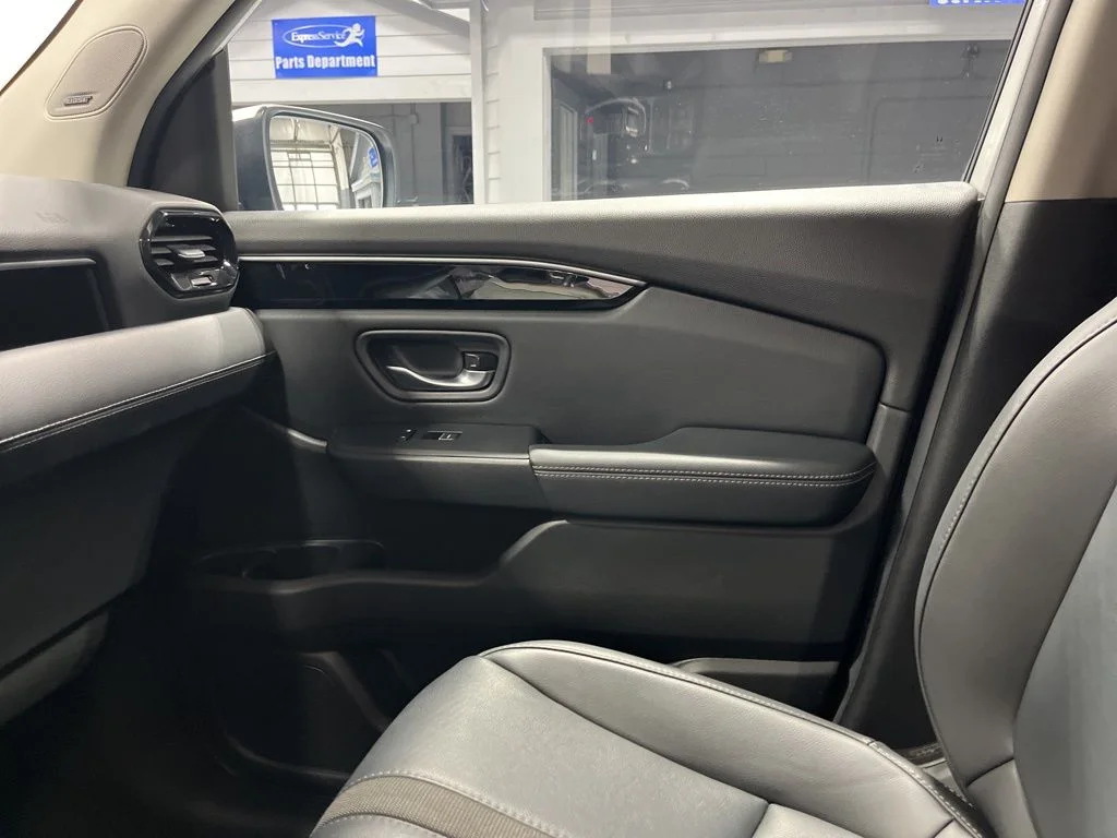 2025 Honda Pilot Touring - Photo 15