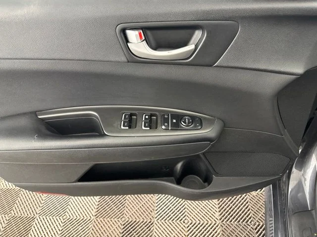 Used 2017 Gray Kia LX image 23