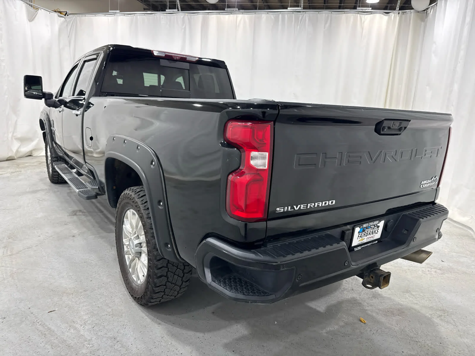 Used 2020 BLACK Chevrolet High Country image 3