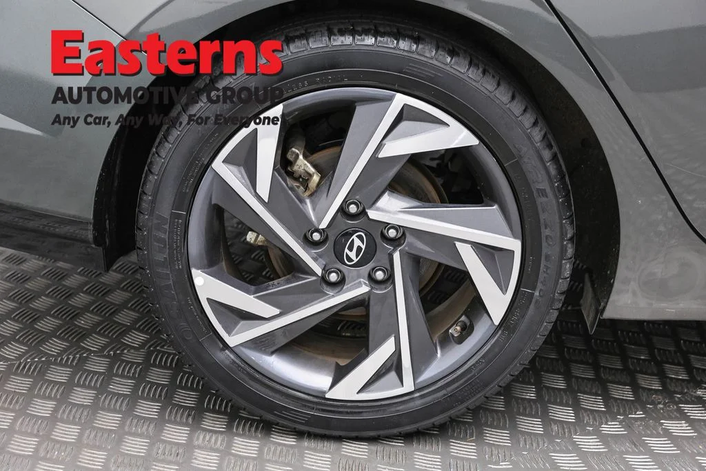 Used 2024 Gray Hyundai Limited image 31