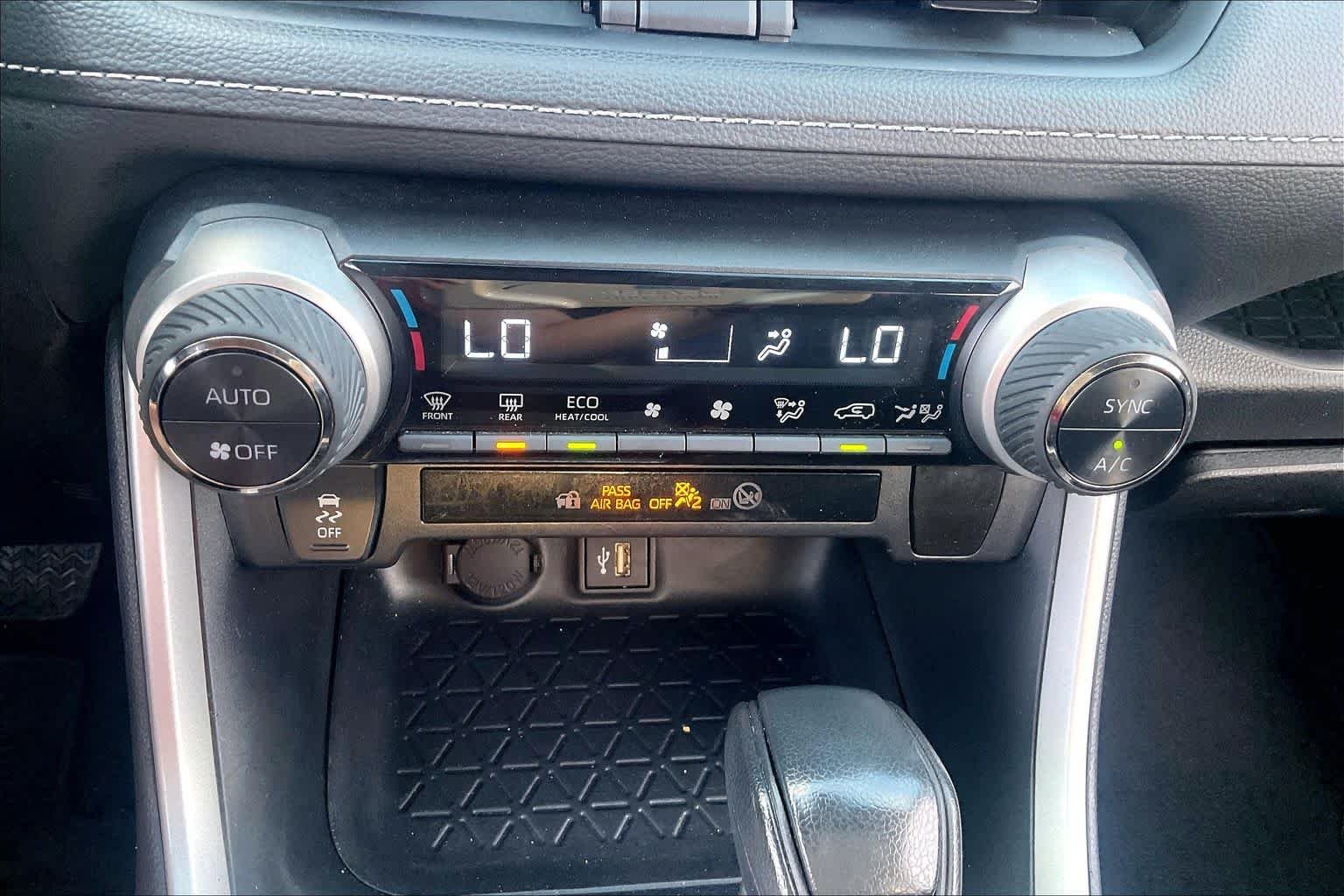 Used 2025 Silver Sky Metallic Toyota Hybrid LE image 31