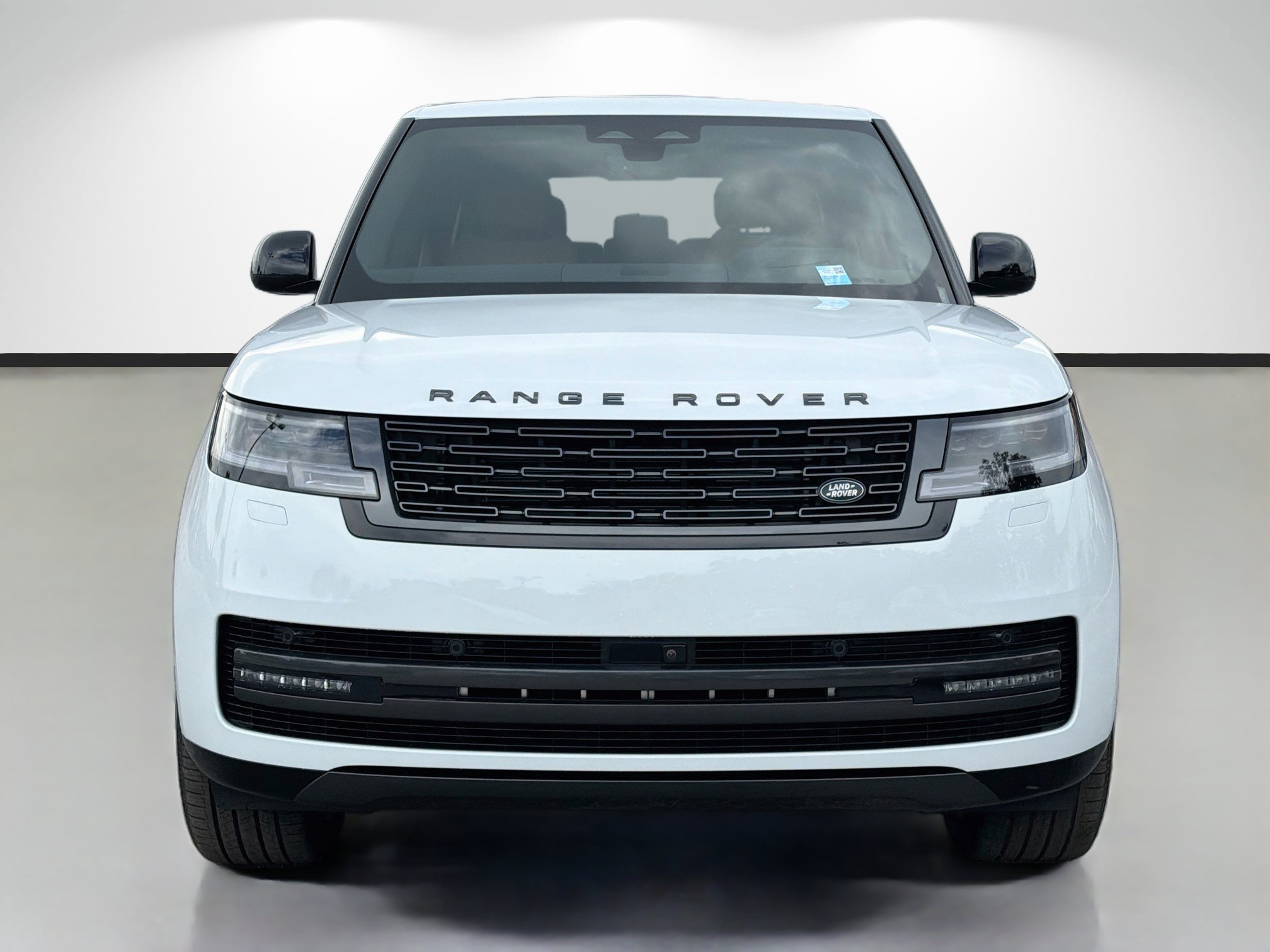 New 2026 Fuji White Land Rover SE image 8