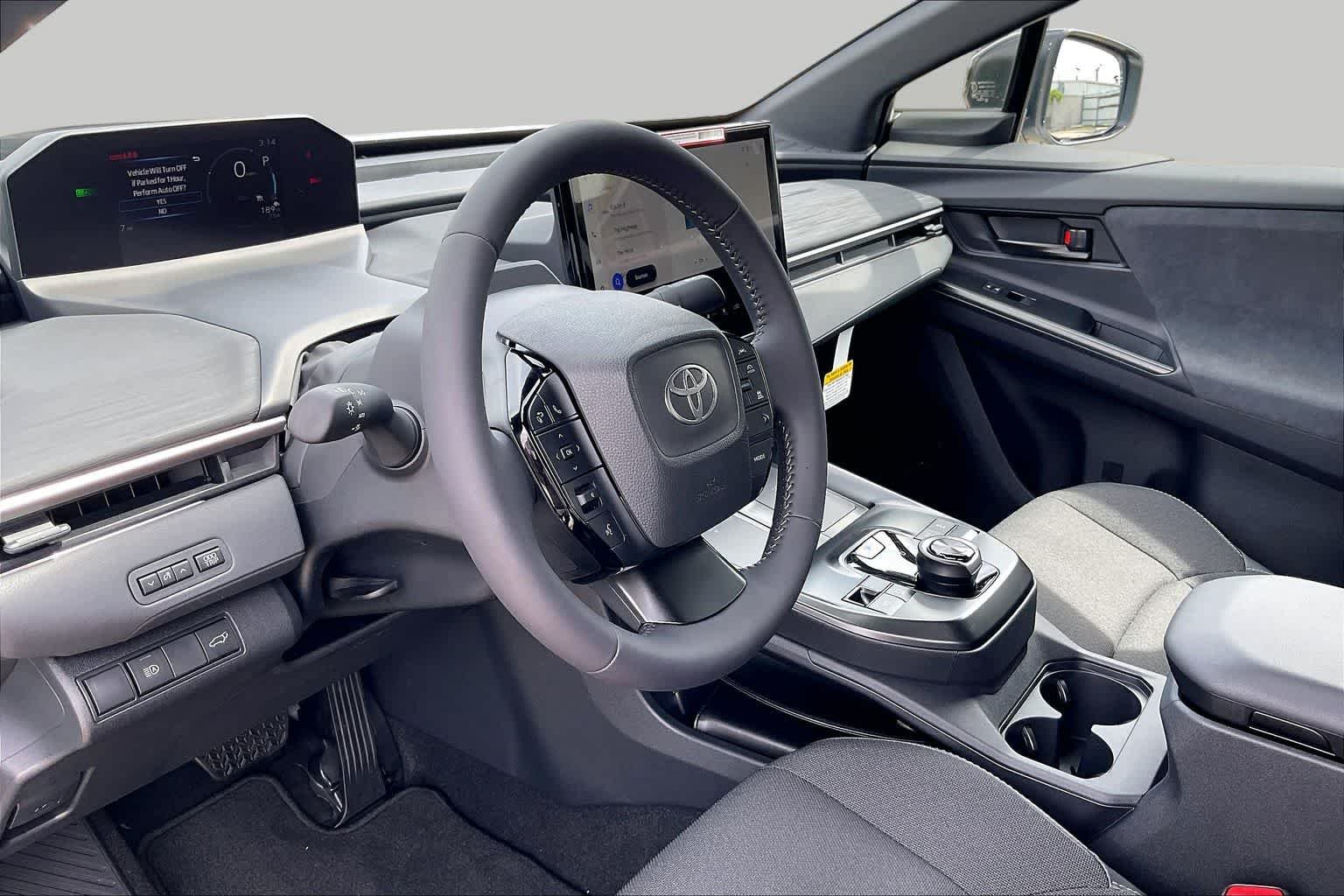 2026 Toyota C-HR SE - Photo 8