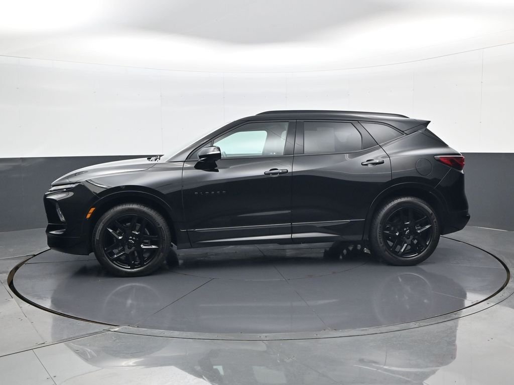 Used 2025 Black Chevrolet RS image 8