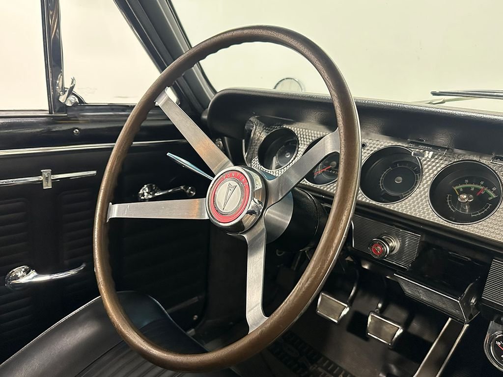 Used 1964 Green Pontiac  image 66