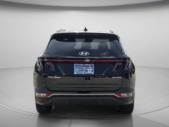 Used 2023 Black Hyundai SEL image 6