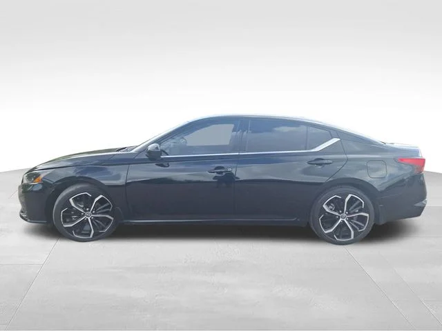 Used 2024 Black Nissan 2.5 SR image 5
