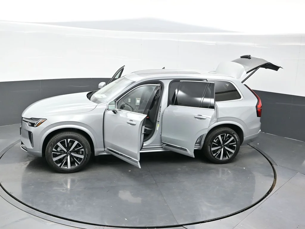 New 2026 Vapour Grey Volvo Core image 57