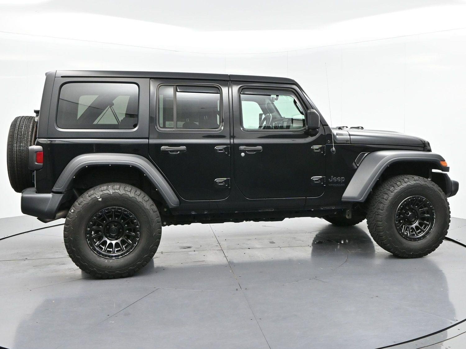 Used 2022 Black Clearcoat Jeep Unlimited Sport S image 8