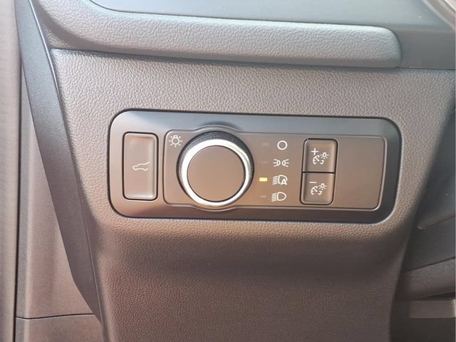 Used 2024  Ford Active image 13