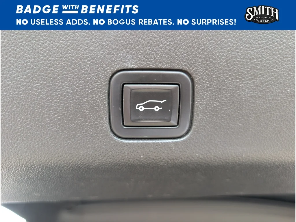 Used 2021 Black Chevrolet High Country image 7