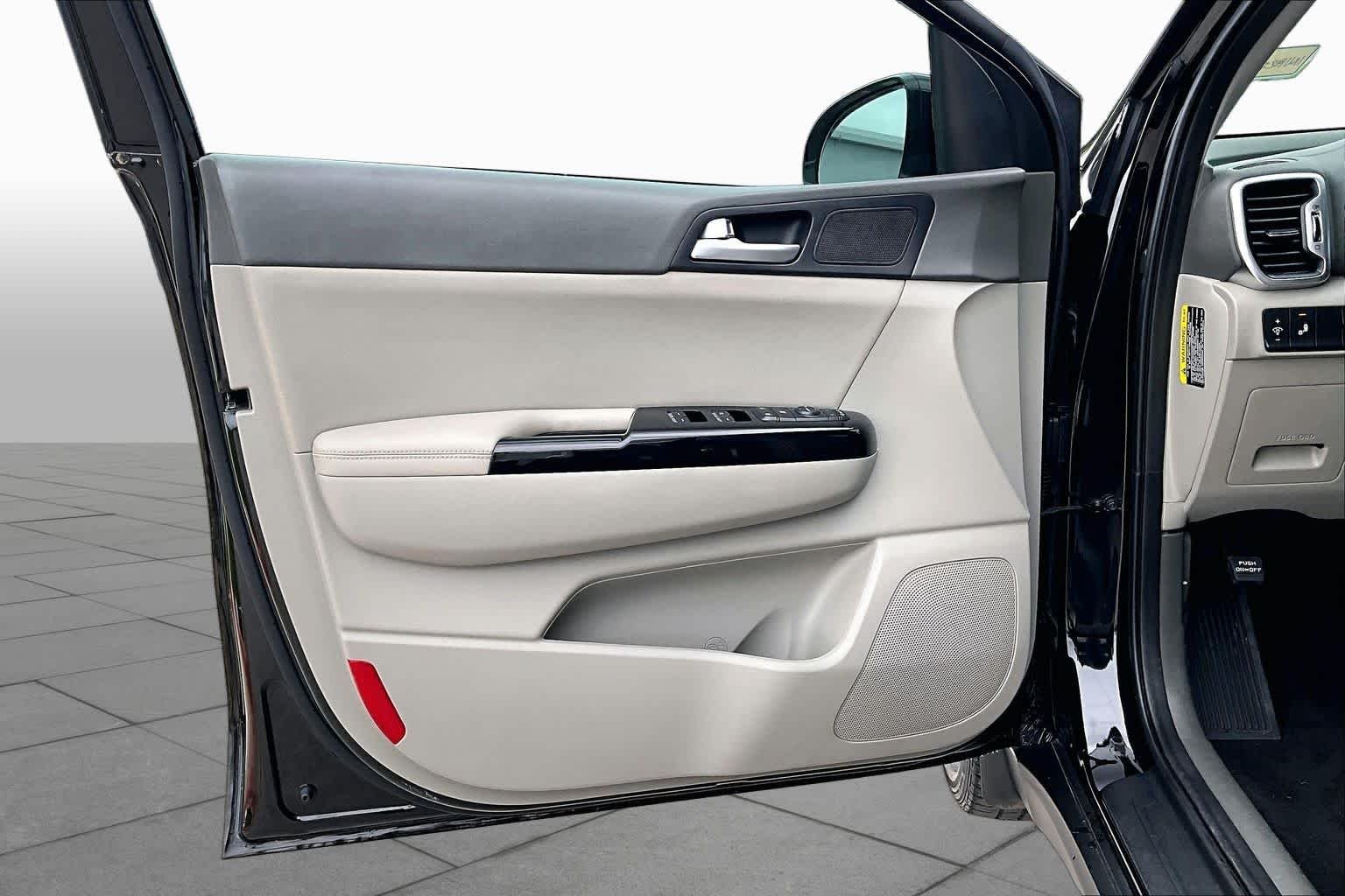 Used 2019 Black Cherry Kia EX image 22