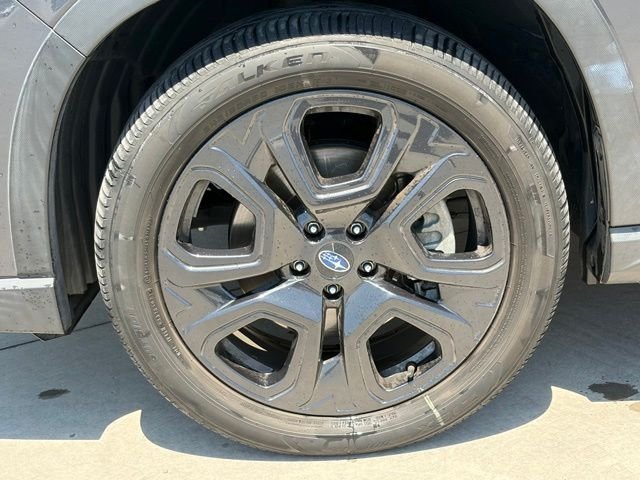 Used 2023 Gray Subaru Onyx Edition image 6