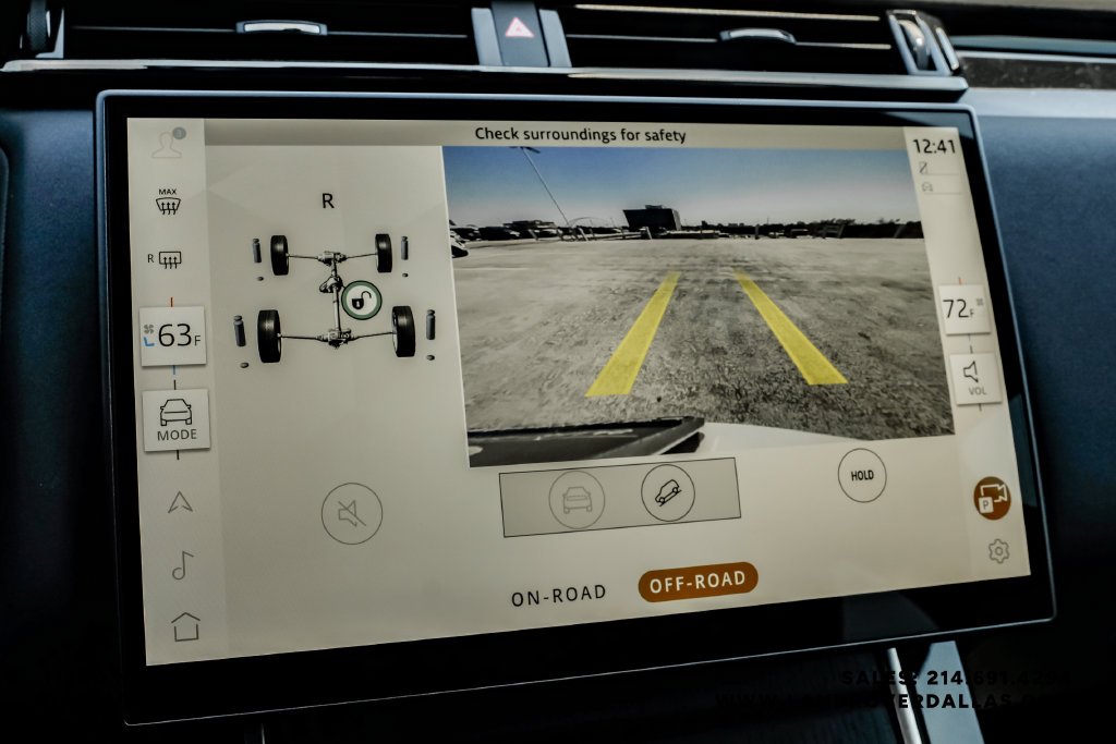 Certified Used 2026 White Land Rover Dynamic SE image 21
