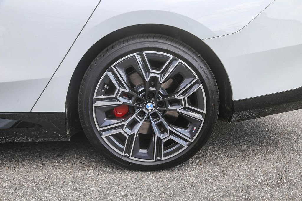 New 2026 Alpine White BMW eDrive40 image 8