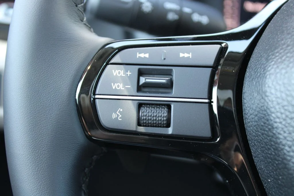 New 2026 Platinum White Pearl Honda AWD EX-L image 32