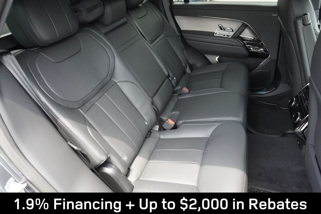 New 2026 Carpathian Grey Land Rover Dynamic SE image 27