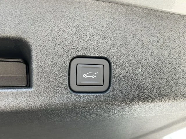 New 2026 Sterling Gray Metallic Chevrolet RS image 25