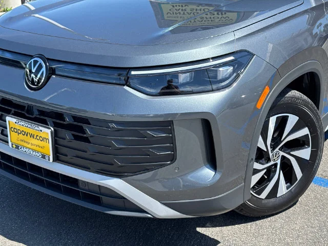 New 2026 Platinum Gray Metallic Volkswagen S image 8