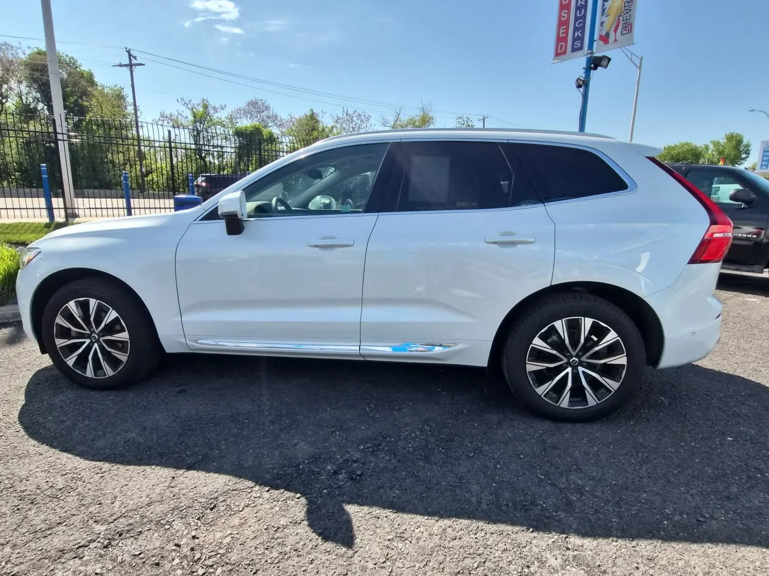 2023 Volvo XC60 Plus - Photo 8