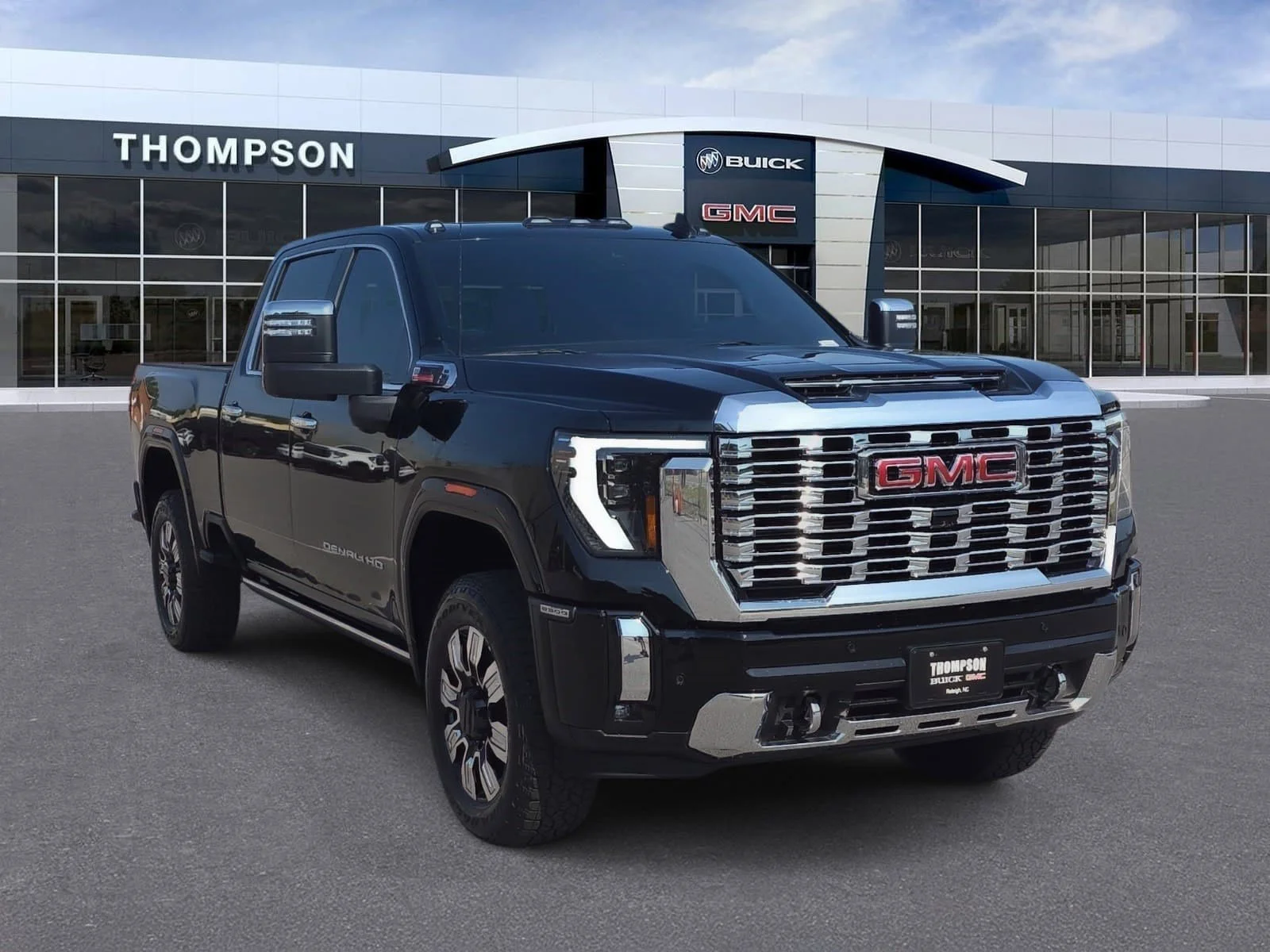 2025 GMC Sierra 4WD Crew Cab Standard Box Denali's photo