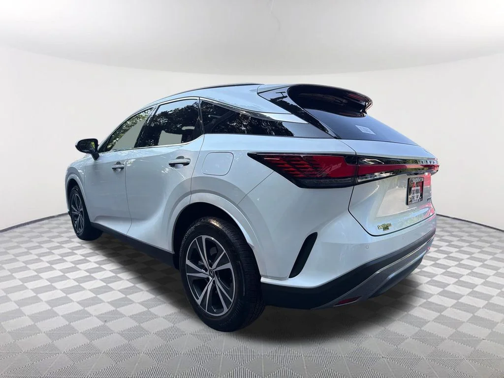 Used 2023 White Lexus 350 Premium image 7