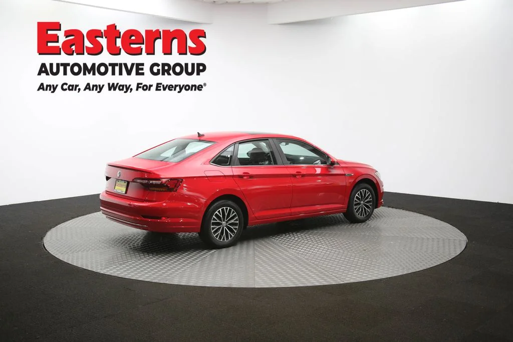 Used 2019 Red Volkswagen SEL image 42
