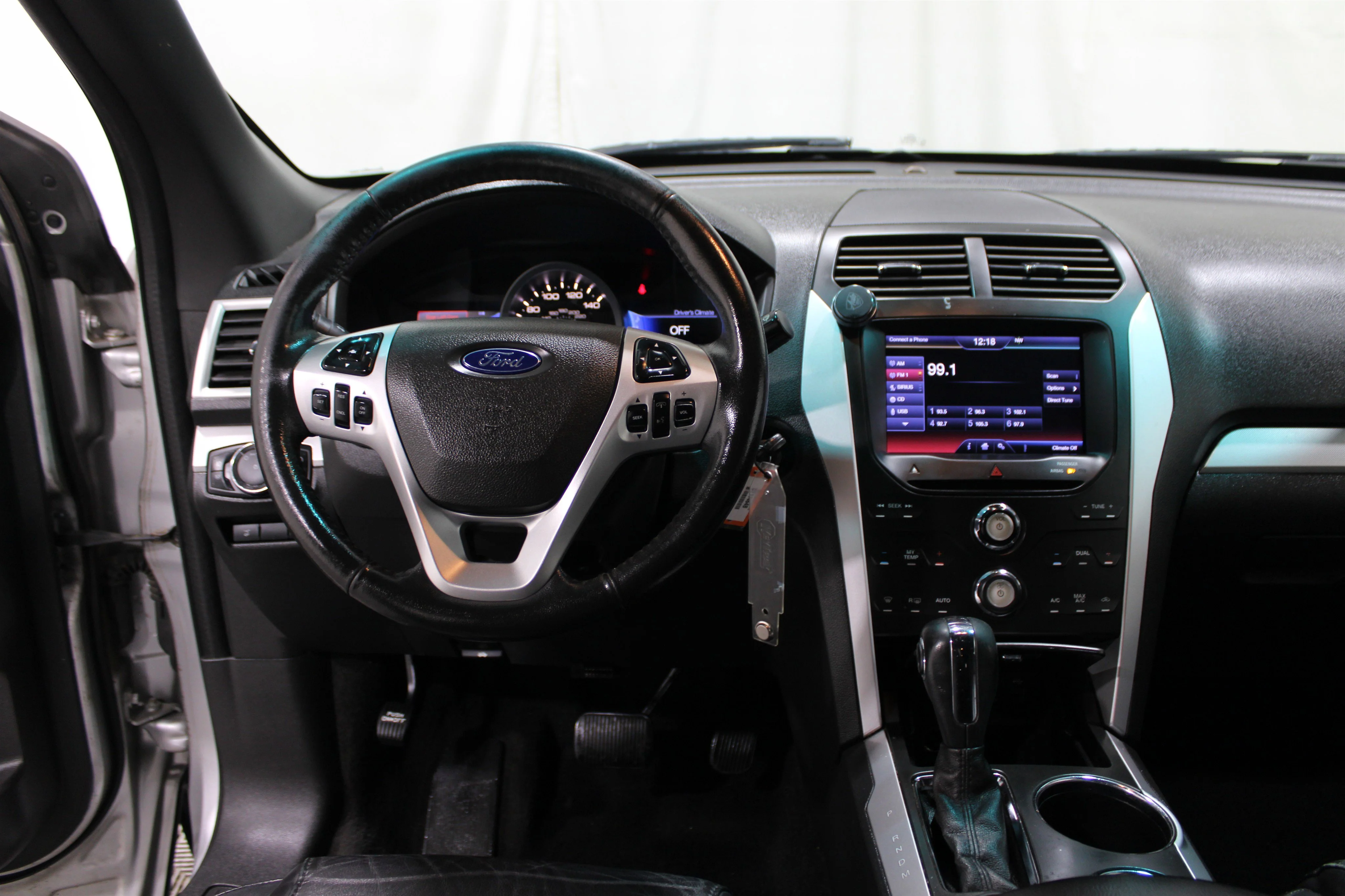 Used 2013 Ford Explorer XLT with VIN 1FM5K7D85DGB52793 for sale in Wichita, KS