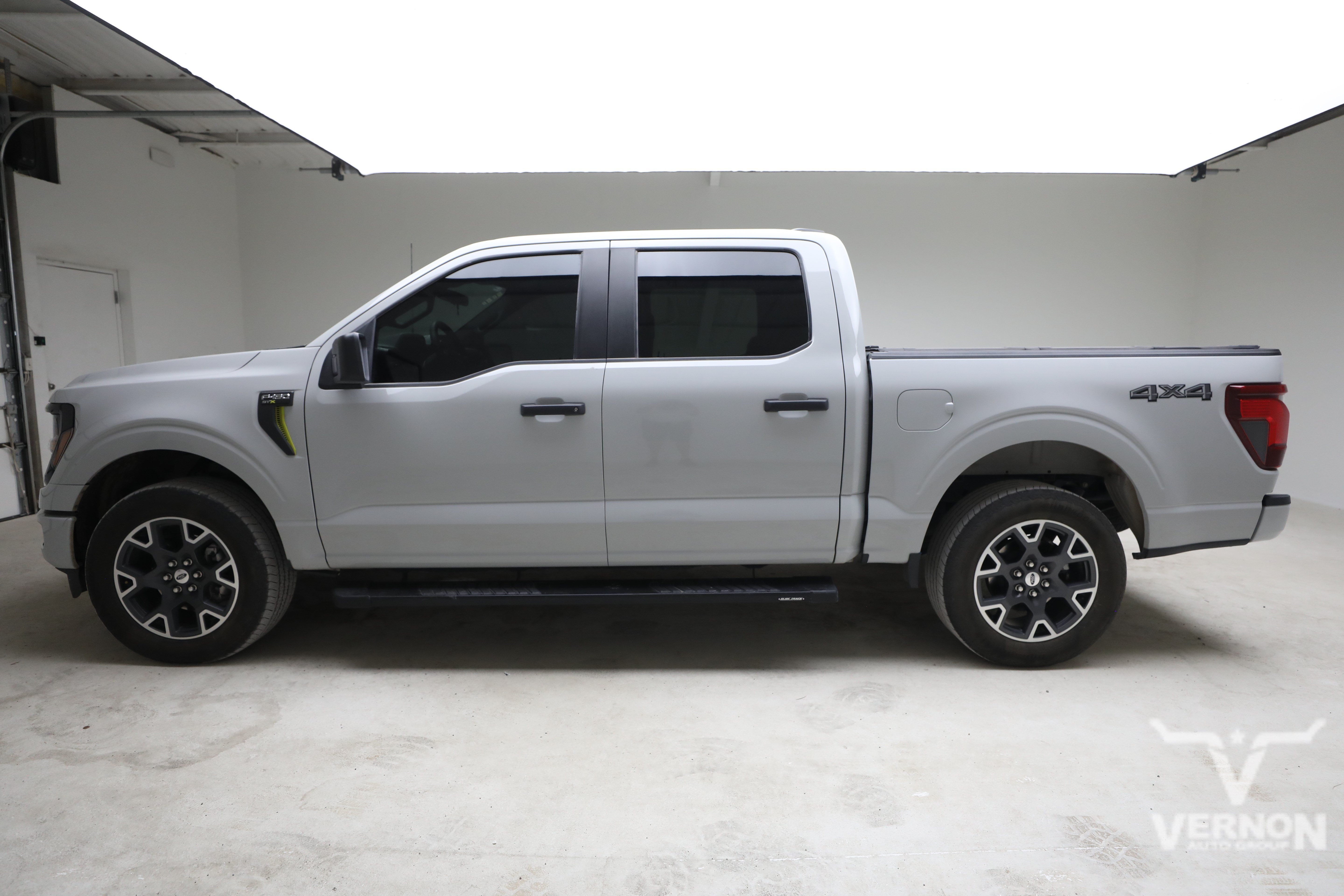 Used 2024 Avalanche Ford Y image 2