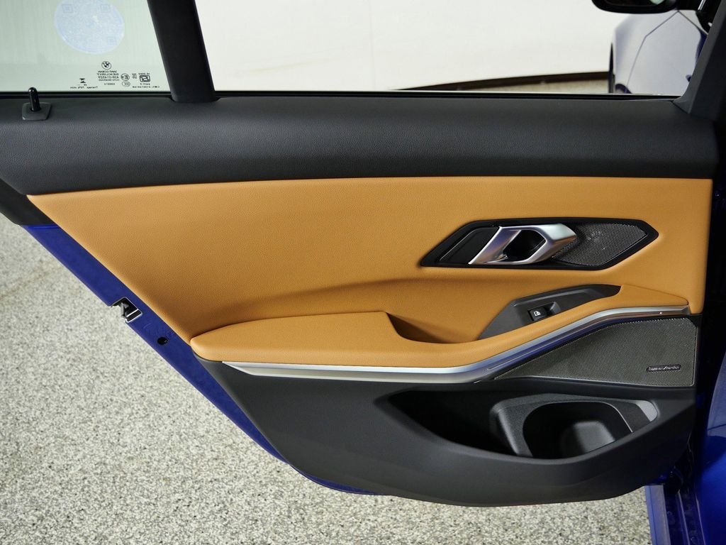 New 2026 Portimao Blue Metallic BMW 330i xDrive image 29