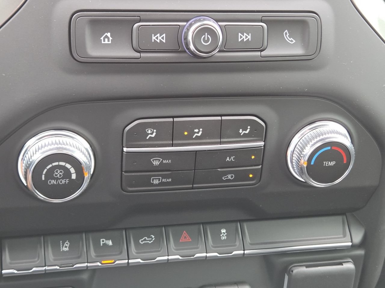 2026 GMC Sierra 2500HD Pro - Photo 28