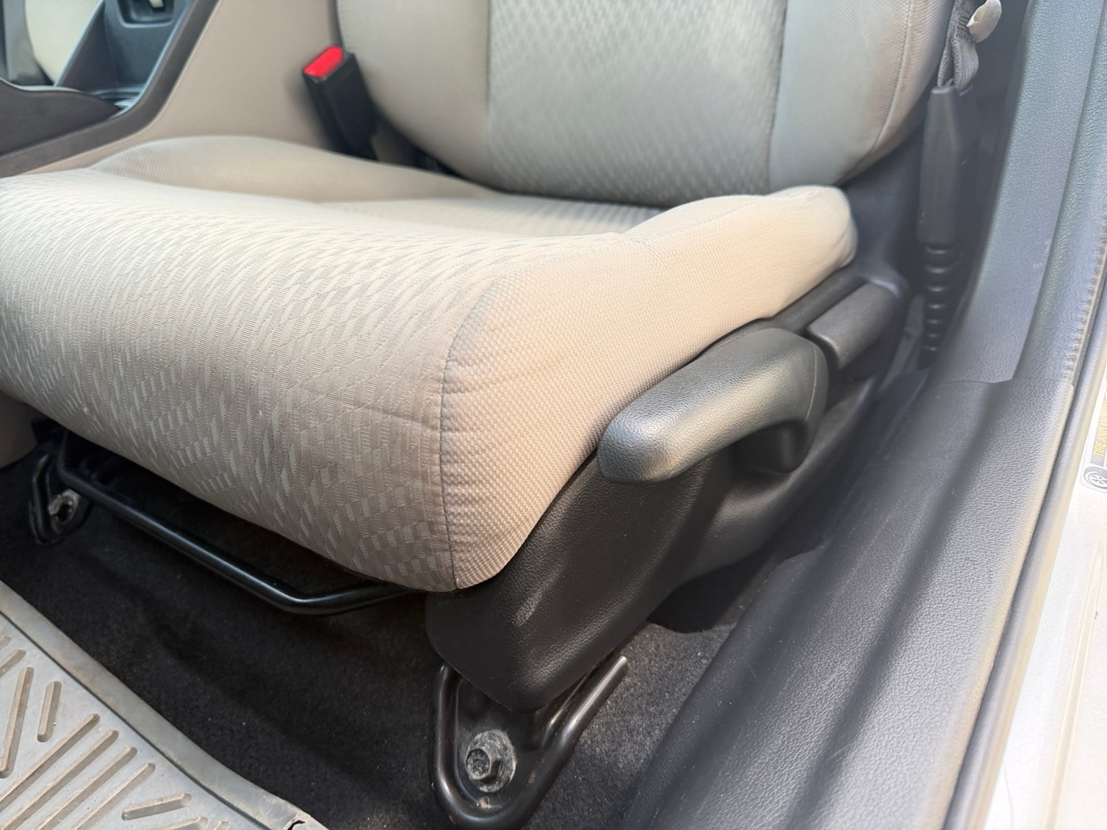 Used 2015 Silver Honda LX image 9
