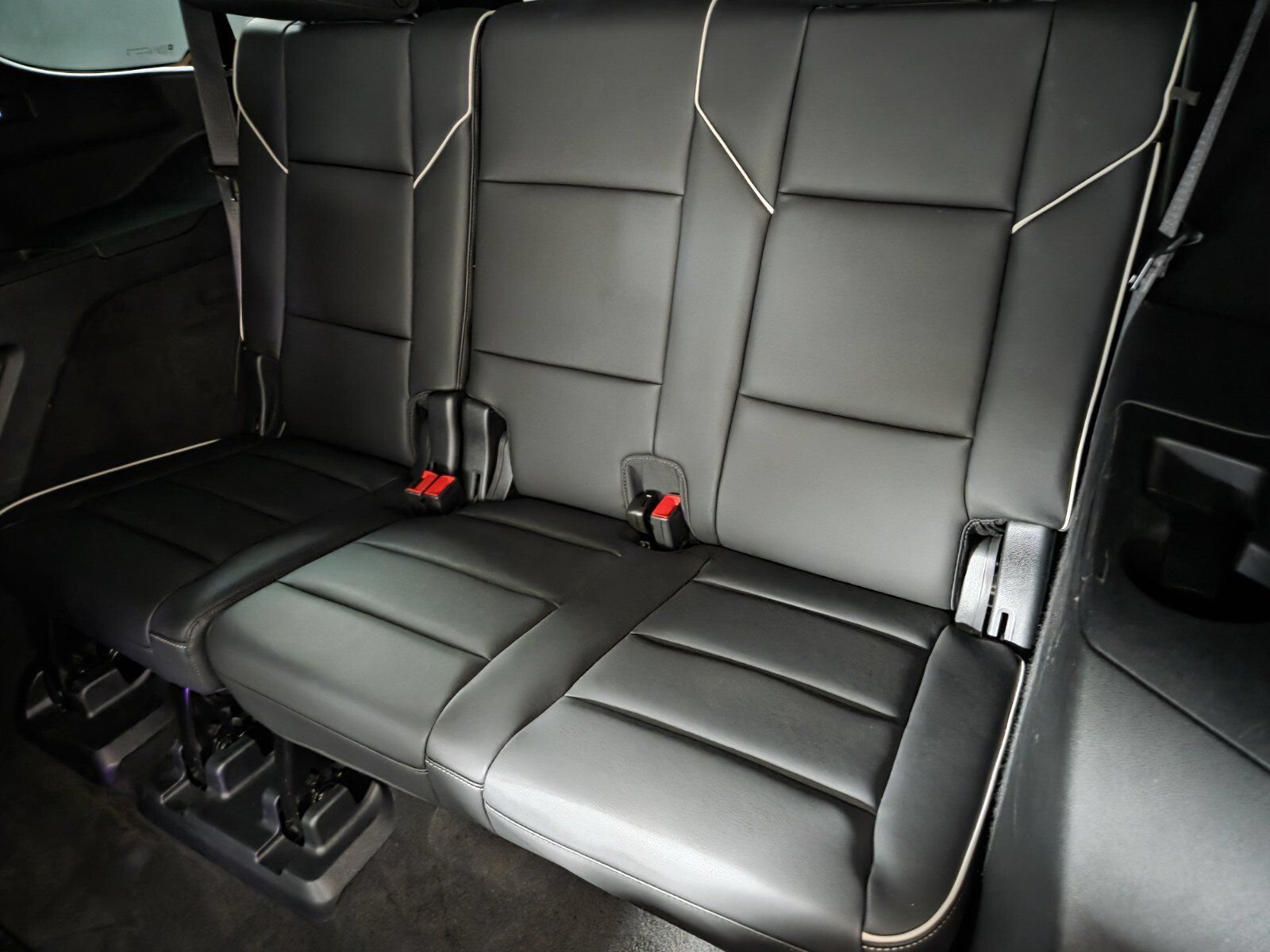 2023 Cadillac Escalade Premium Luxury - Photo 18