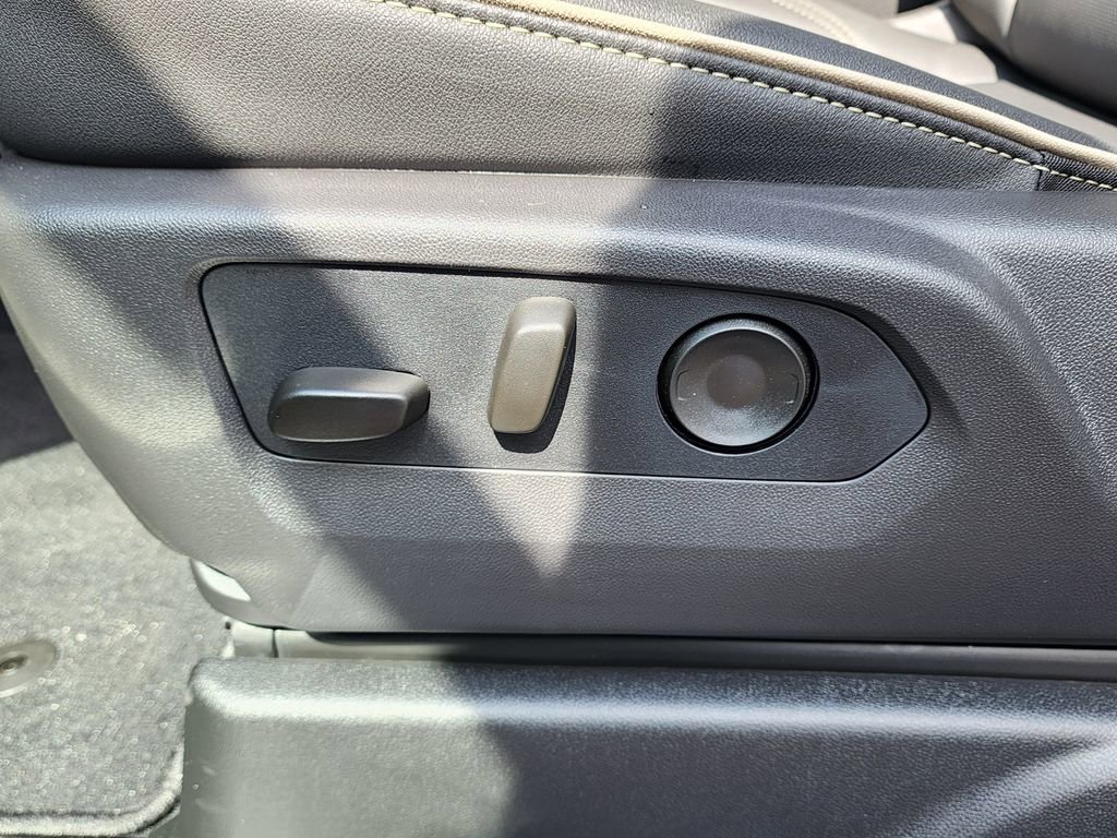 2026 GMC Yukon Elevation - Photo 16