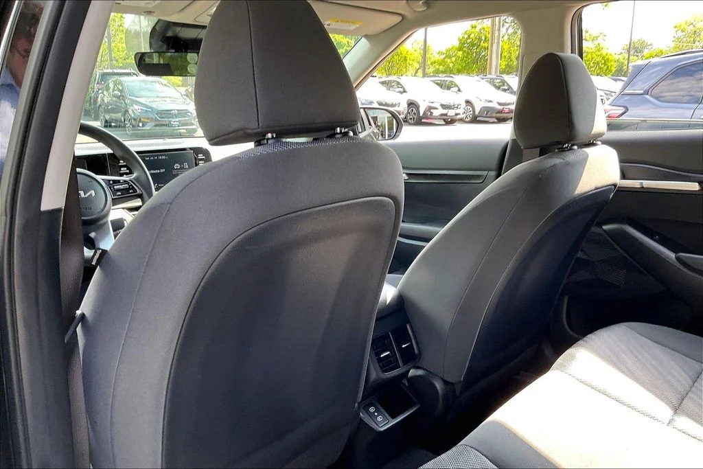 Used 2025 Black Kia LX image 39