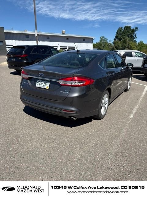 Used 2018 Gray Ford SE image 3