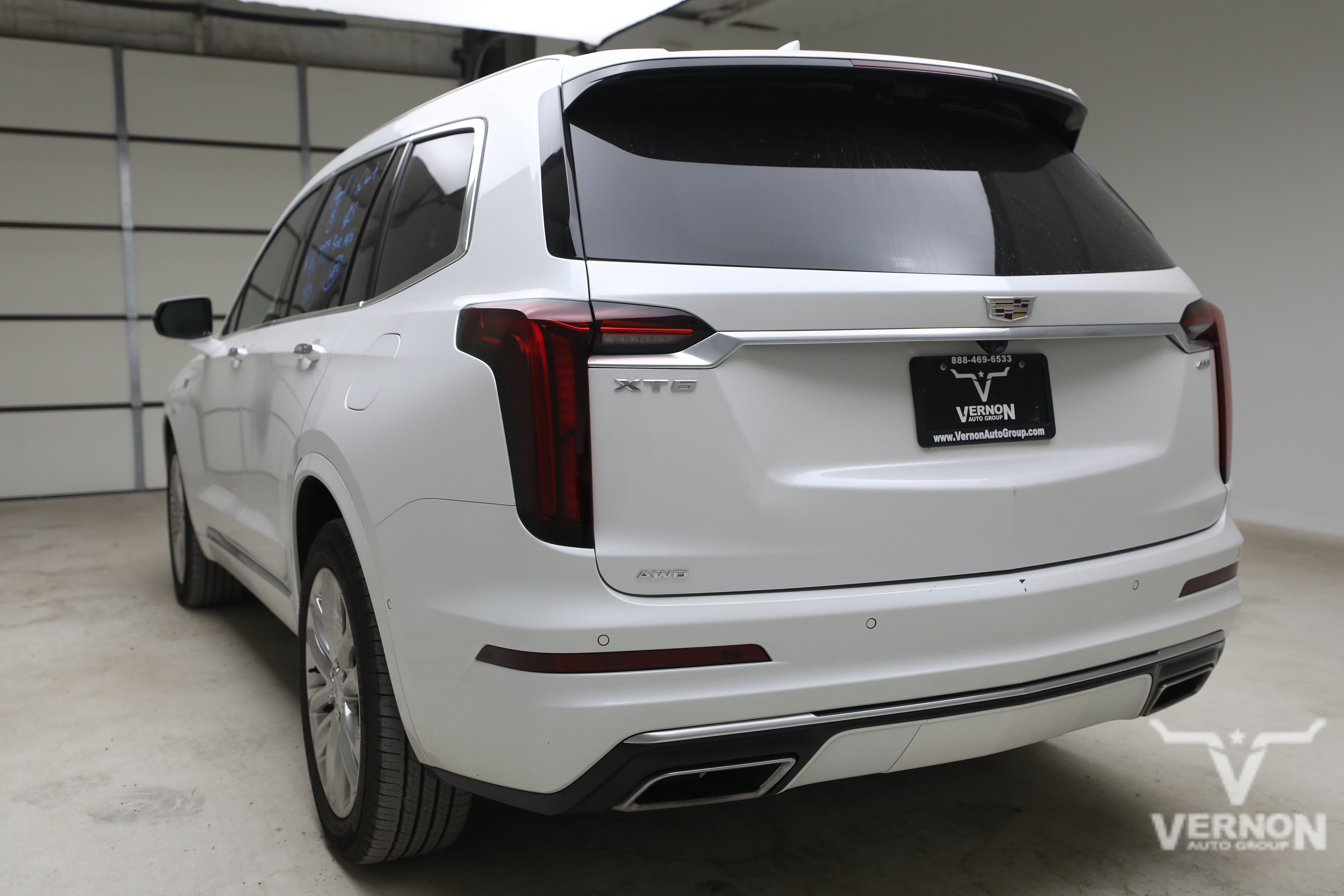 Used 2025 Crystal White Tricoat Cadillac Y image 2