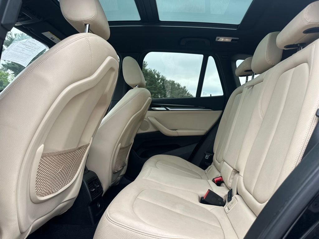 Used 2018 Black Sapphire Metallic BMW xDrive28i image 21