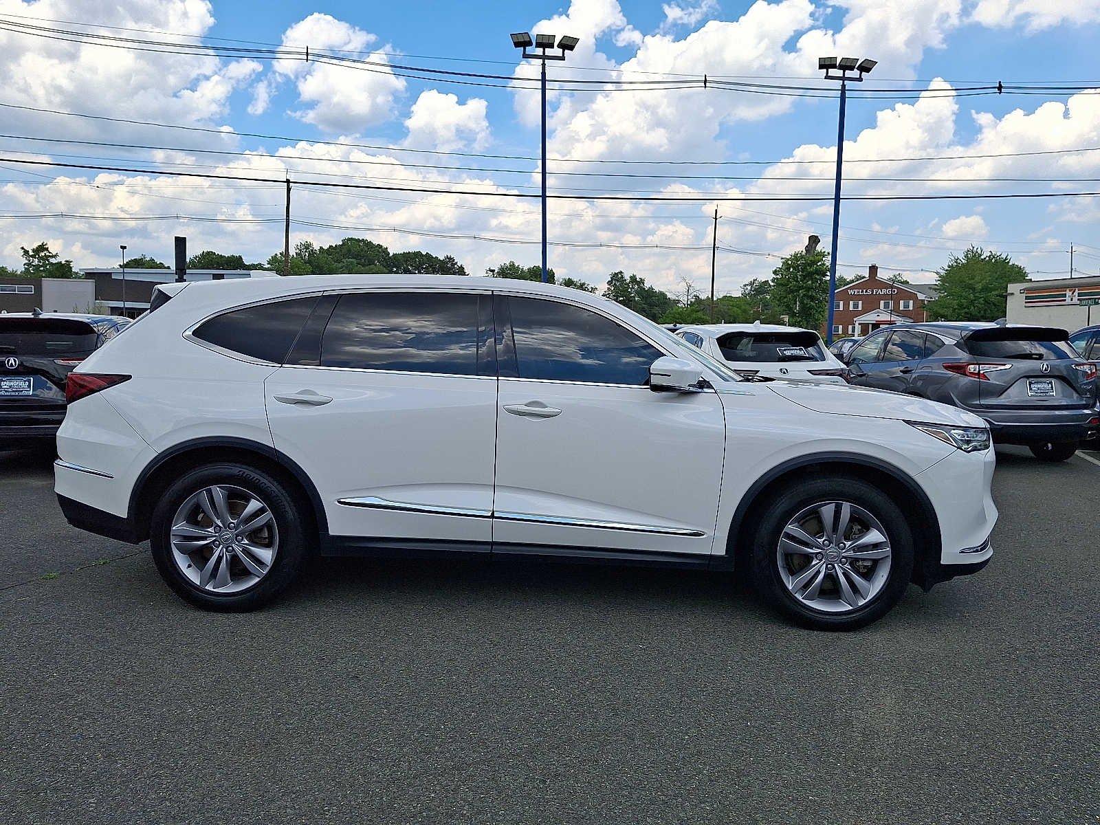 Certified Used 2023 Platinum White Pearl Acura SH-AWD image 8