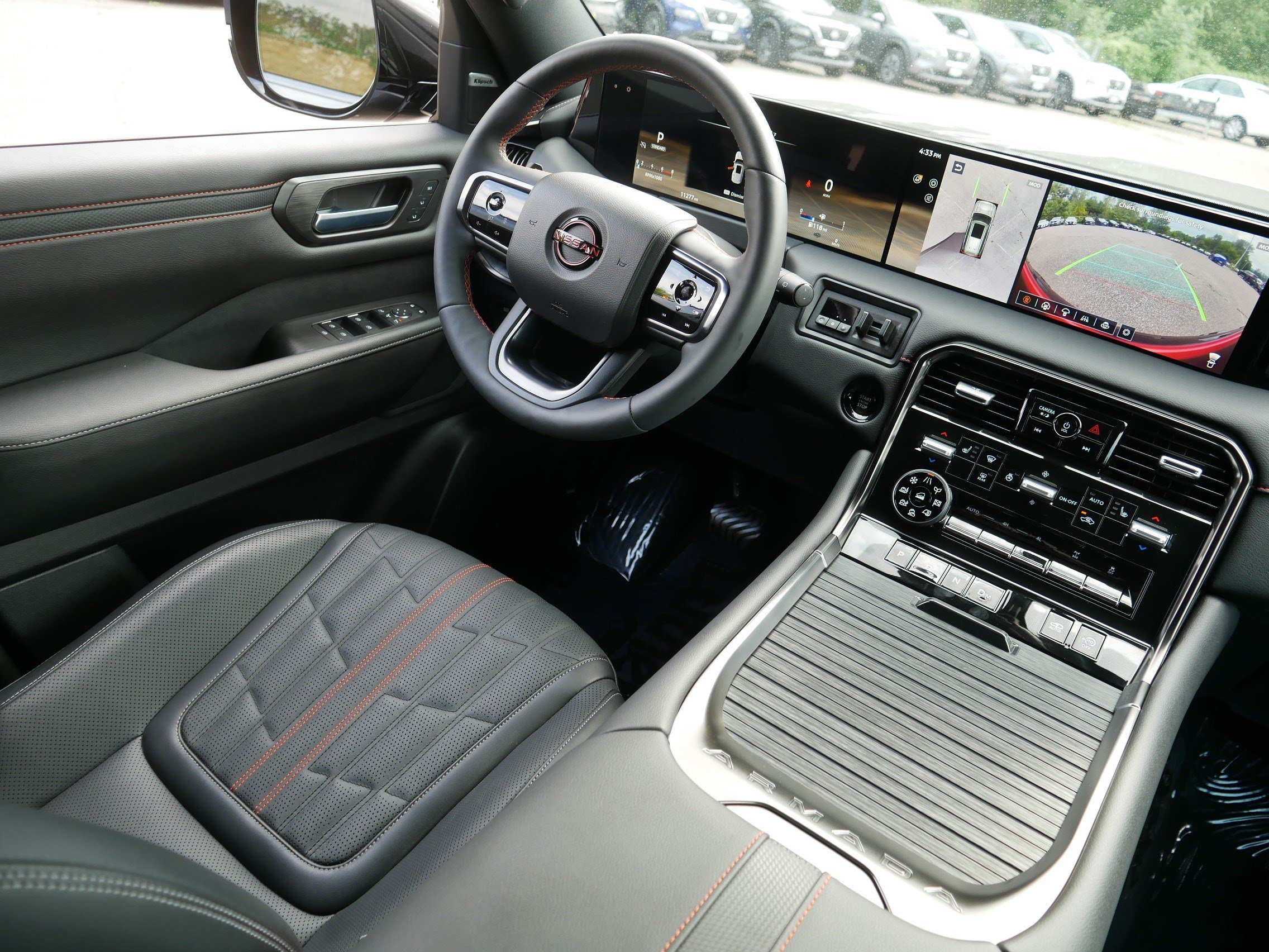 Used 2025 Gun Metallic/Super Black Nissan PRO-4X image 9
