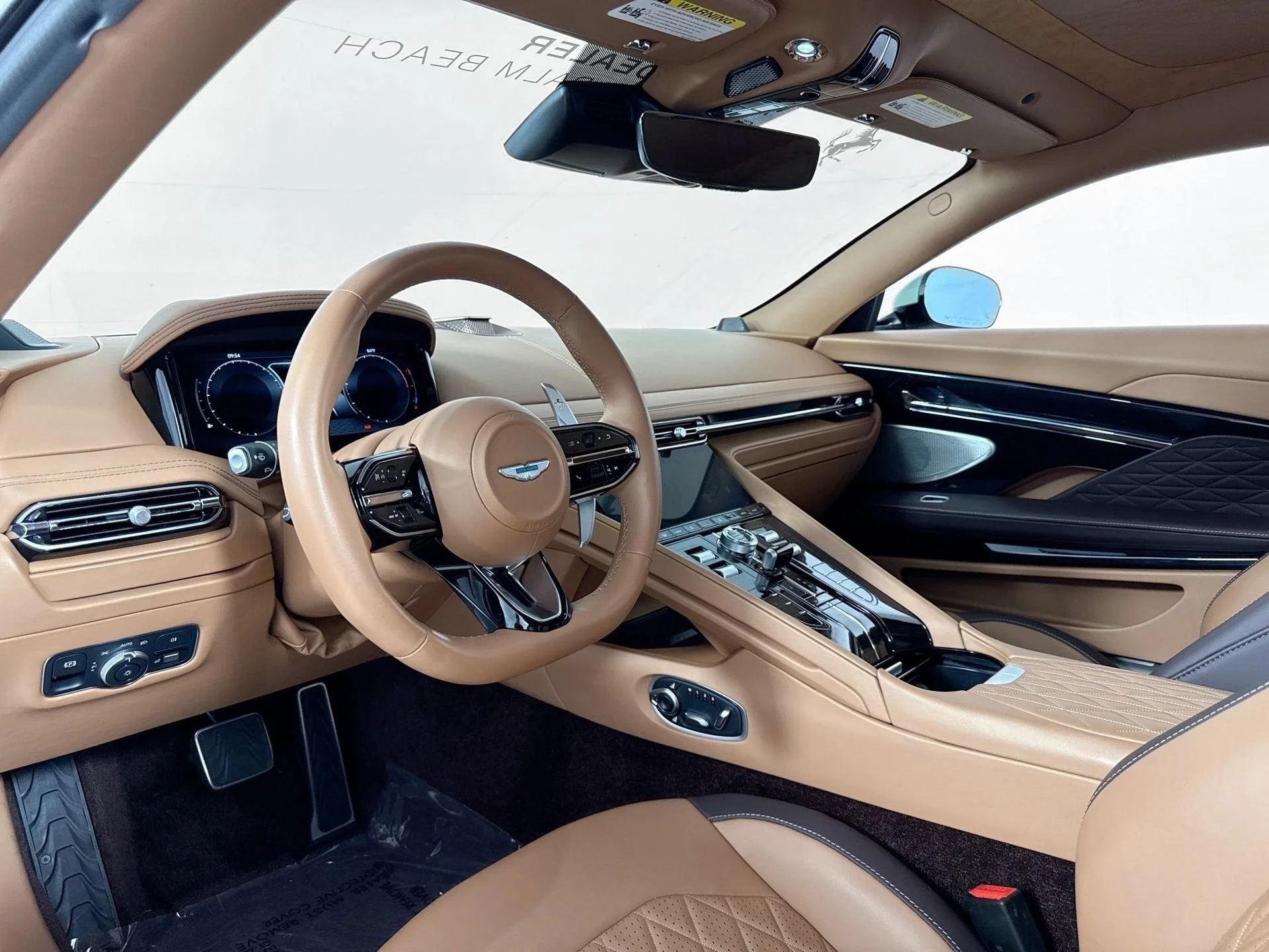 Used 2024 Q Iridescent Emerald Aston Martin  image 20