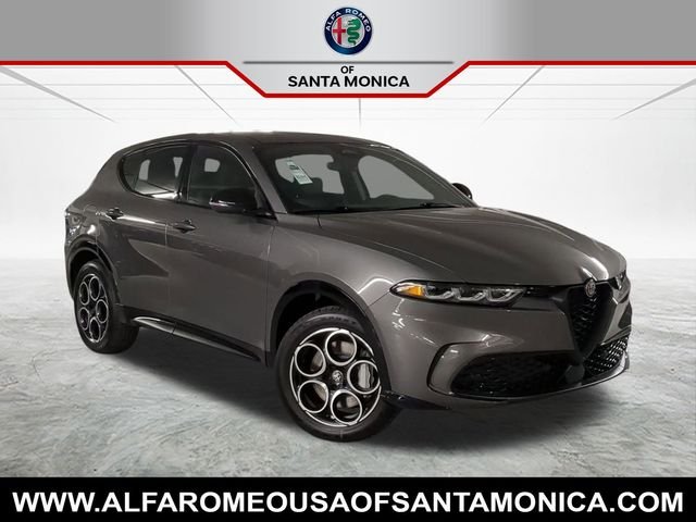 2025 Alfa Romeo Tonale Base