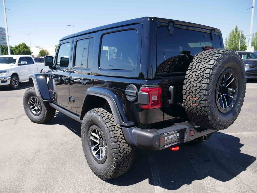 New 2026 Black Clear-Coat Exterior Paint Jeep  image 20