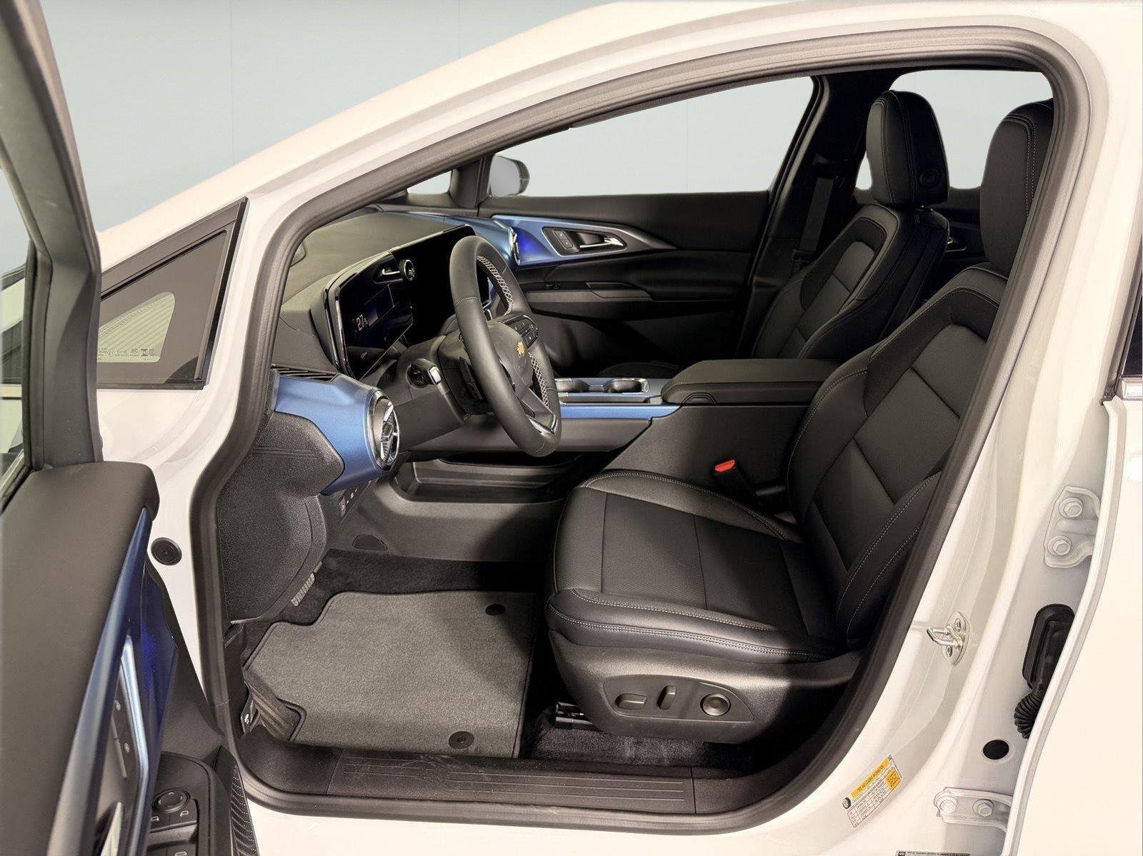 2026 Chevrolet Equinox EV 2LT - Photo 14