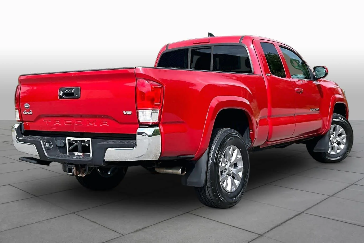 Used 2017 Barcelona Red Metallic Toyota SR5 image 13