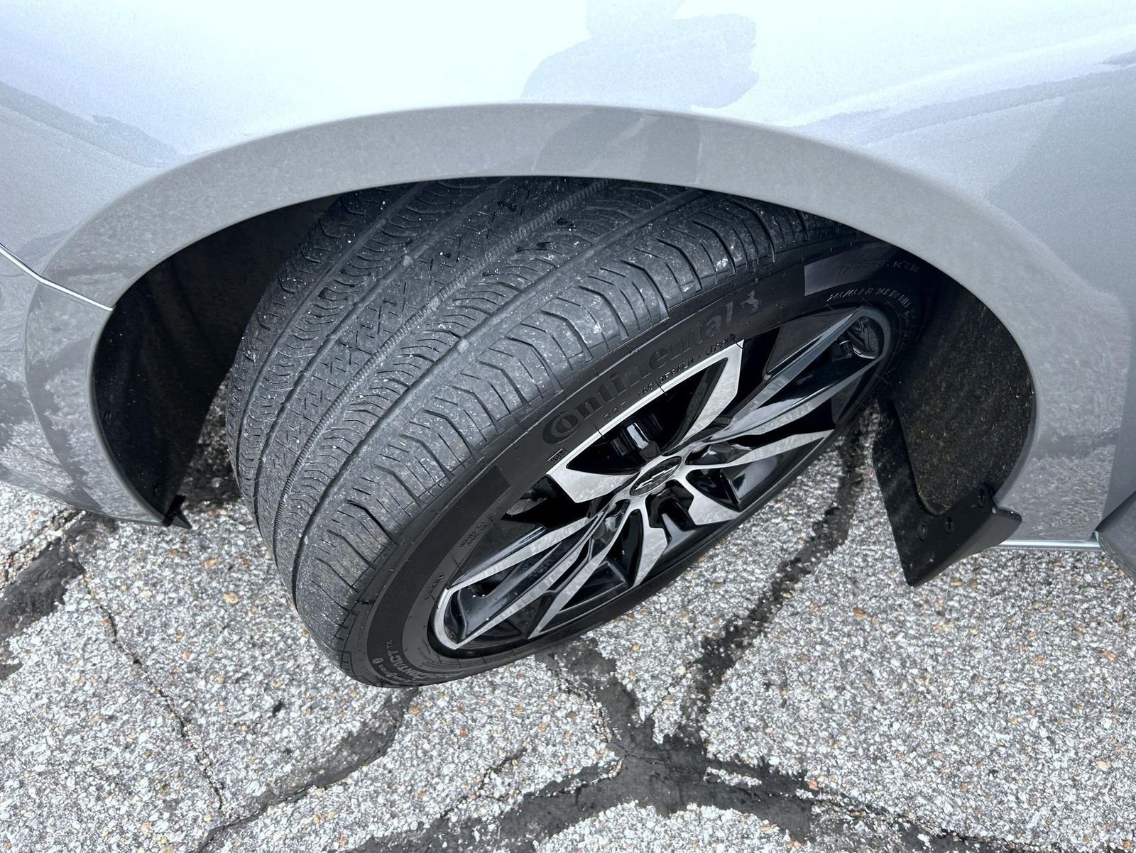 Used 2024 Gray Chevrolet RS image 23