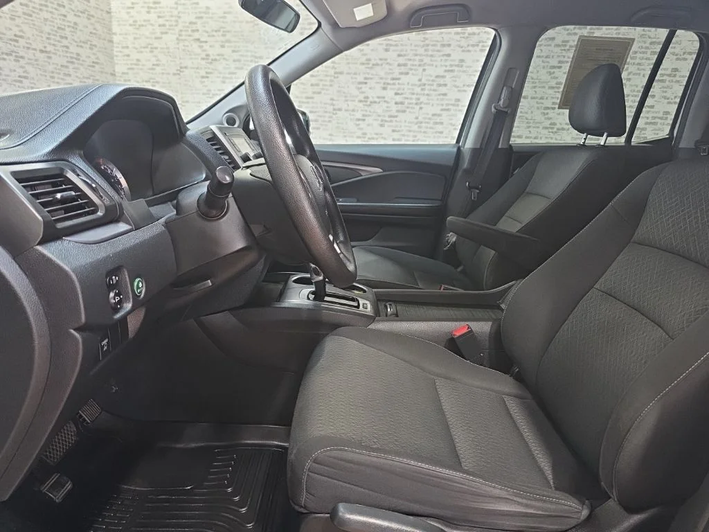 Used 2019 White Diamond Pearl Honda Sport image 21