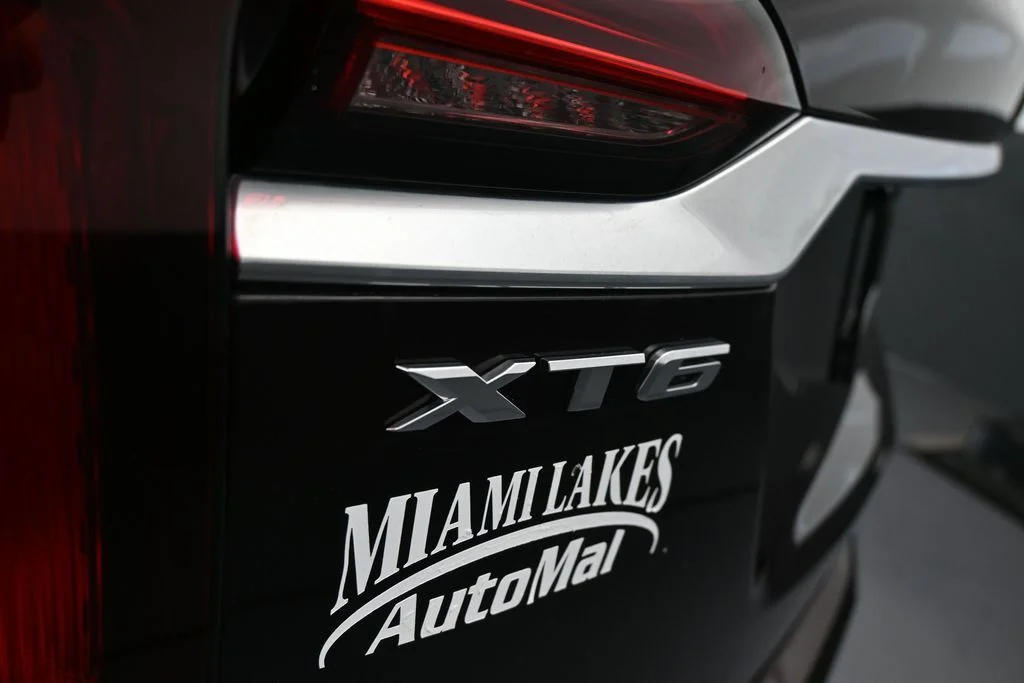 Used 2021 Garnet Metallic Cadillac Luxury image 33