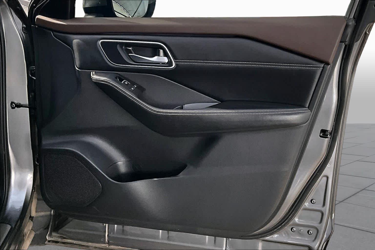 Used 2023 Gun Metallic Nissan Platinum image 23
