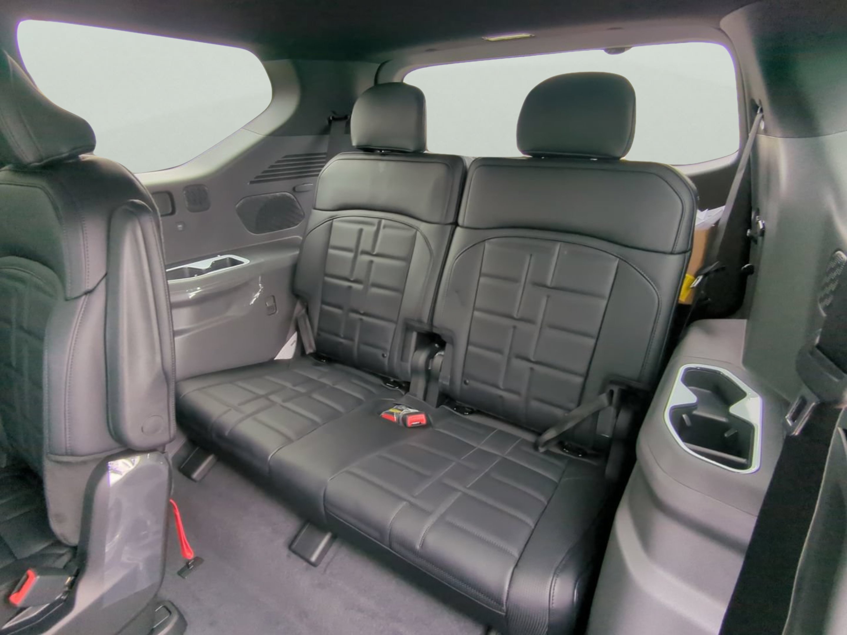 New 2026 Ebony Black Kia Land image 9